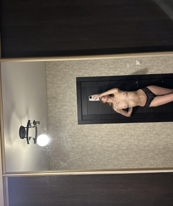 Ани
